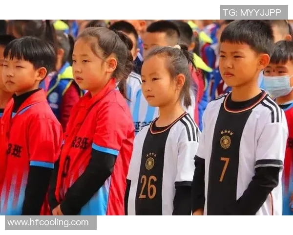 足球明星为小学生传授梦想与坚持的力量演讲活动精彩回顾